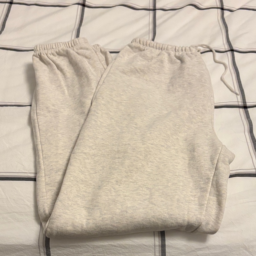 NWT Brandy Melville Sweatpants